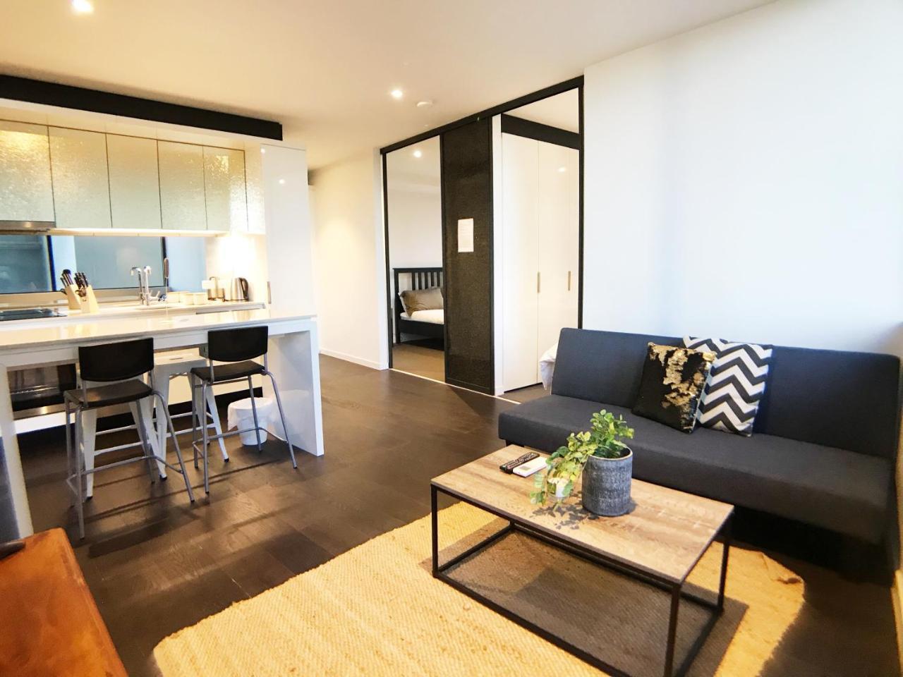 Rose Lane Serviced Apartment Melbourne Exterior photo